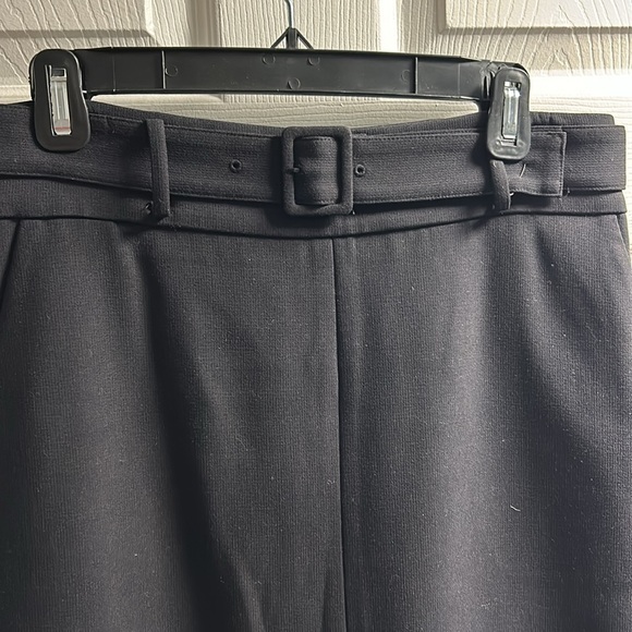 Midi length, belted skirt with side pockets - Picture 2 of 5